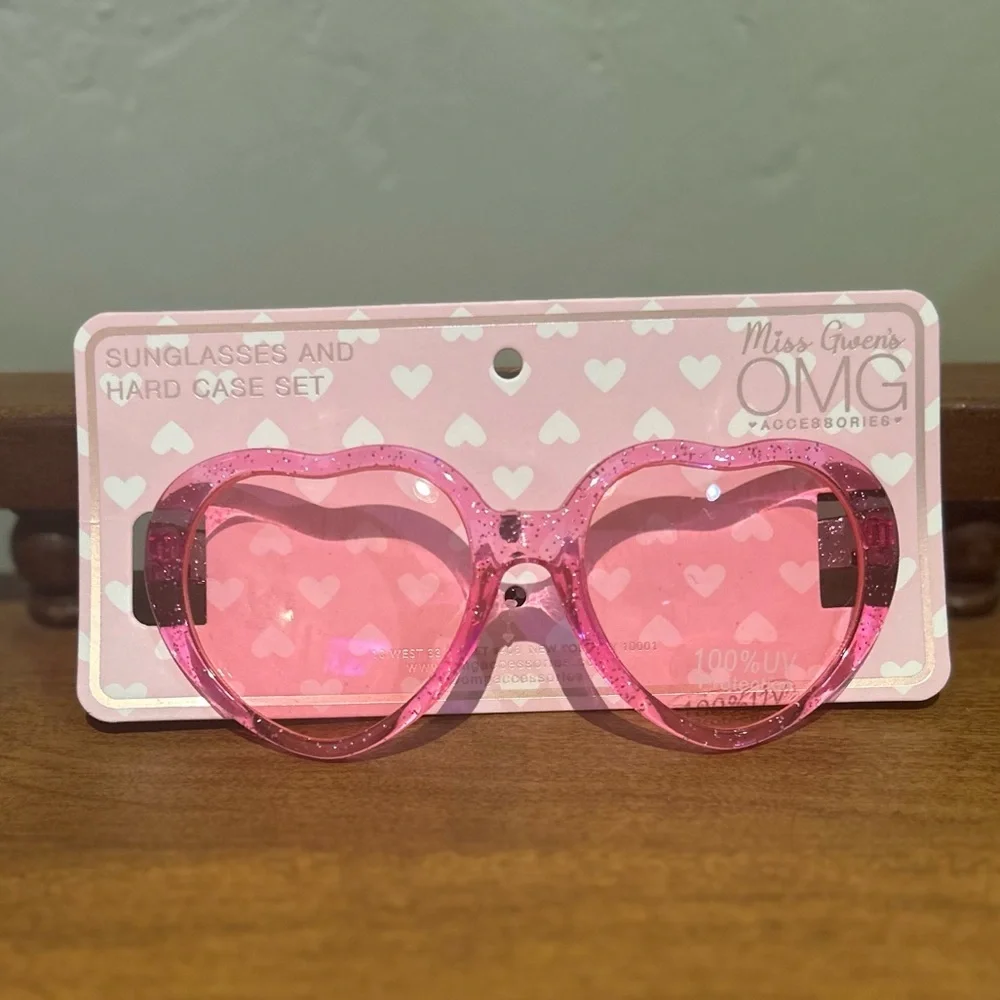 OMG ACCESSORIES Kids' Bella Butterfly Rainbow Faux Fur Purse & Sunglasses Set